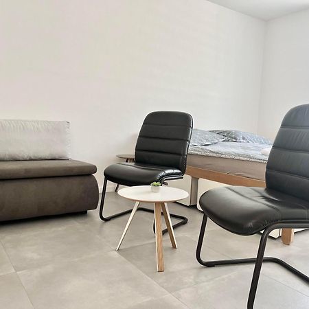 2 Moderne Apartmany 19 A 95 V Sukromi V Centre Mesta Turčianske Teplice Extérieur photo