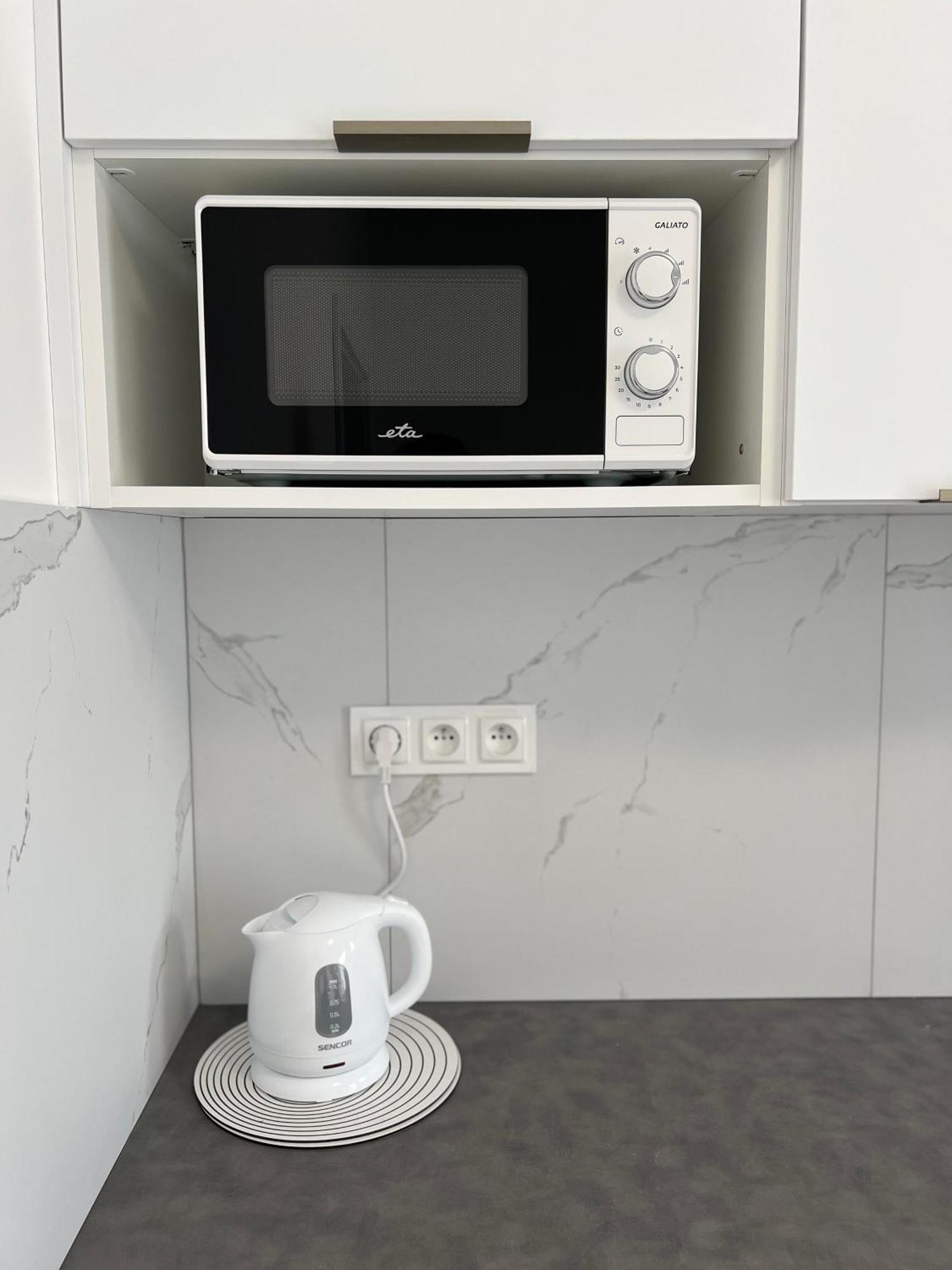 2 Moderne Apartmany 19 A 95 V Sukromi V Centre Mesta Turčianske Teplice Extérieur photo