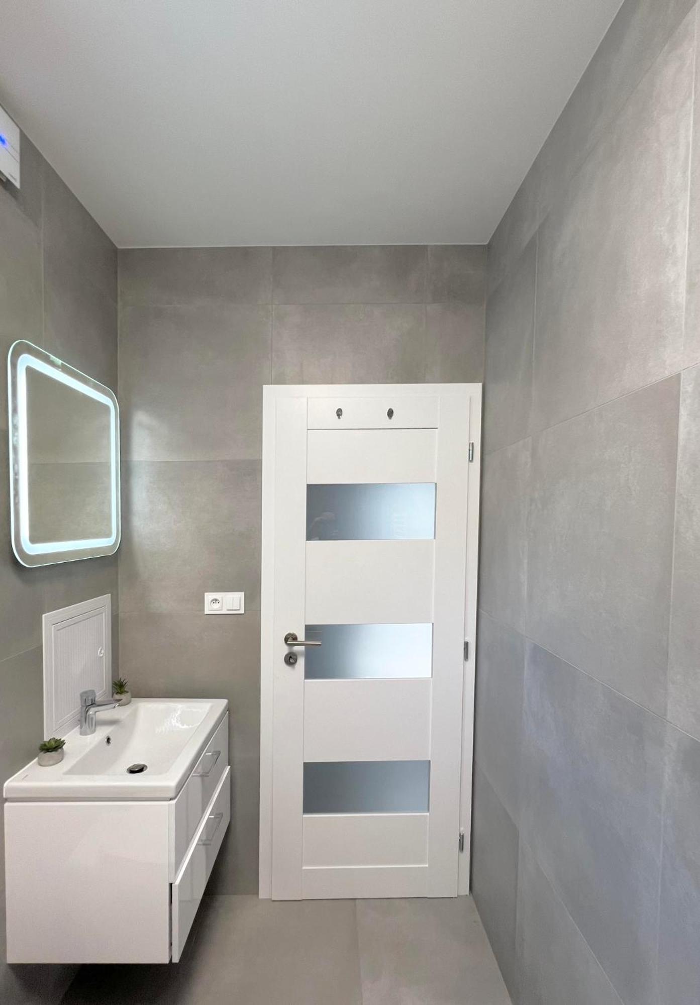 2 Moderne Apartmany 19 A 95 V Sukromi V Centre Mesta Turčianske Teplice Extérieur photo